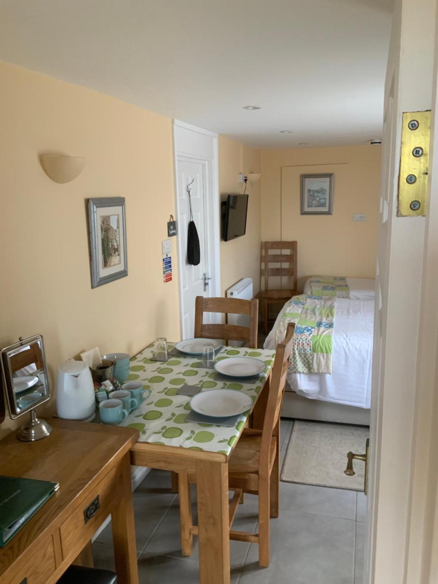 Green Apple Bed And Breakfast St Ives Exterior photo