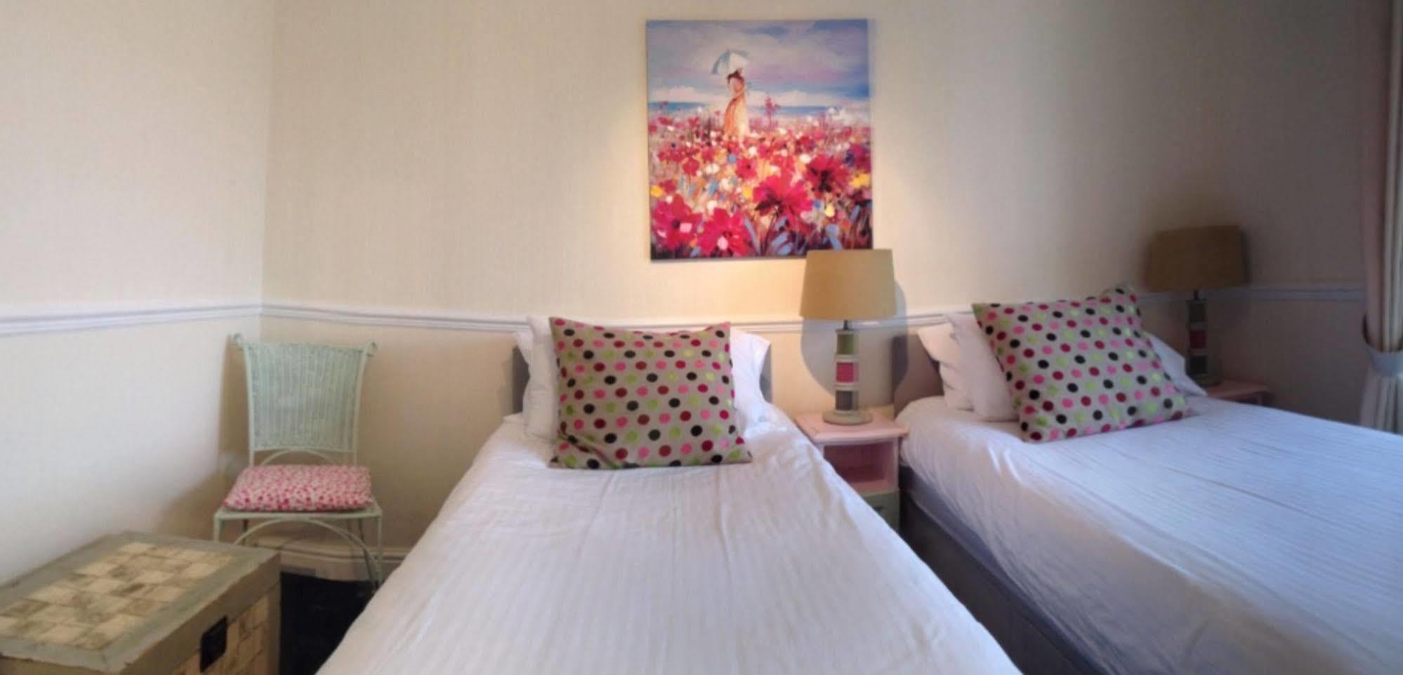 Green Apple Bed And Breakfast St Ives Exterior photo