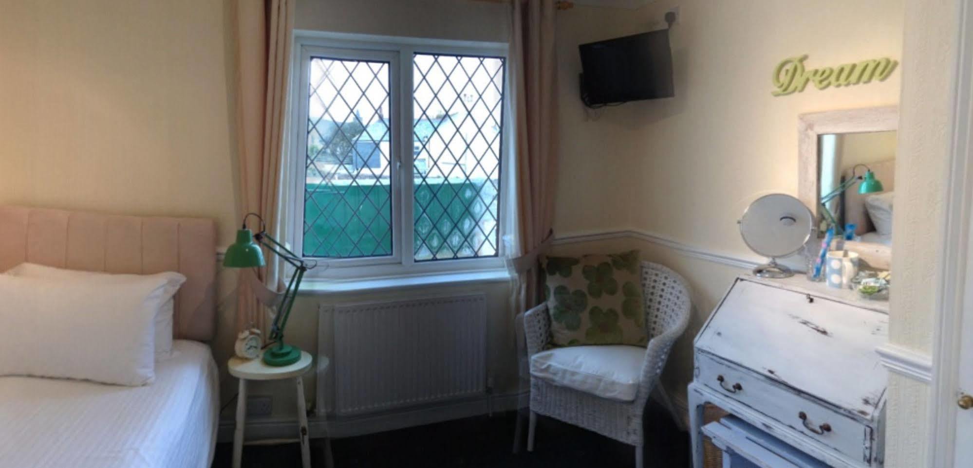 Green Apple Bed And Breakfast St Ives Exterior photo